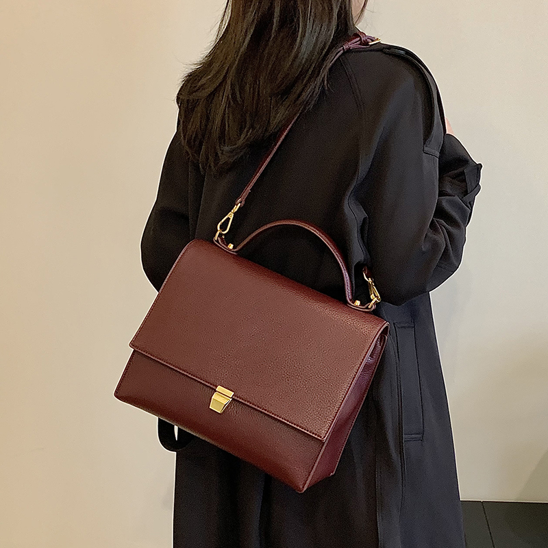 Textured Women Pu Handbags Sol - огляд і ціна Pocket Square Set