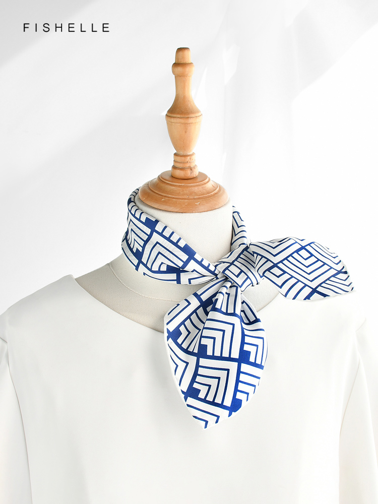 Geometric printed real silk tw - огляд і ціна Scarf Silk Square