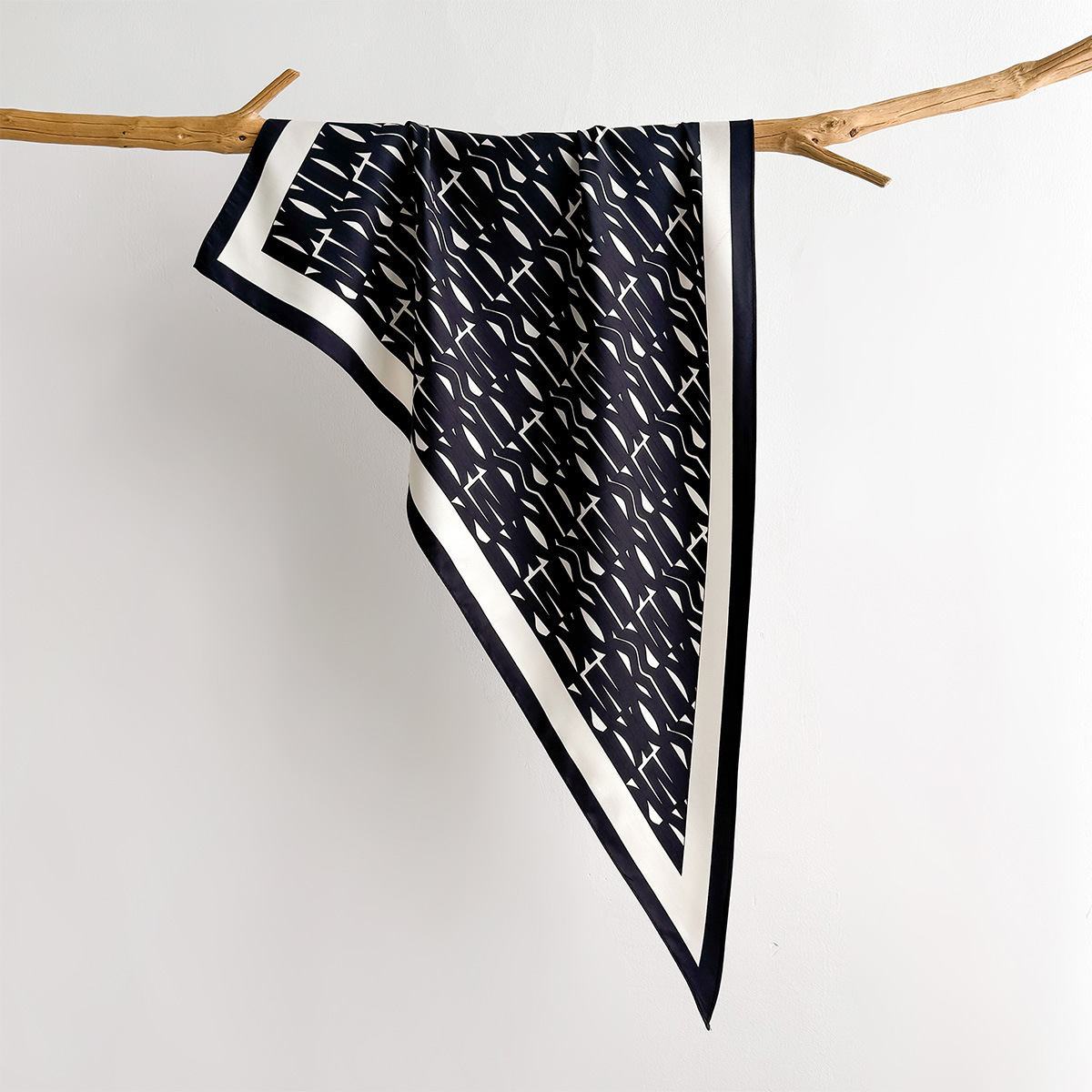 Spring Printed Square Scarf Fo - огляд і ціна Scarf Silk Square